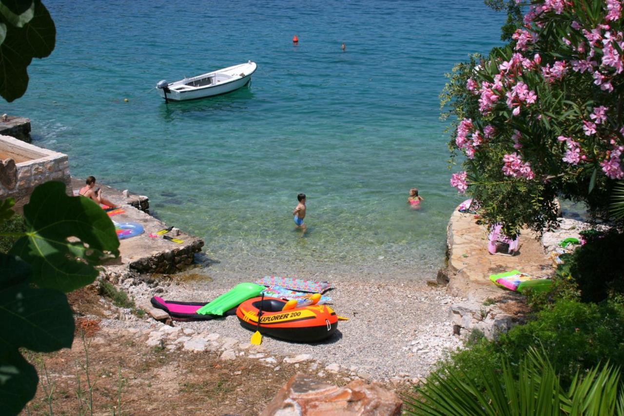 Apartment Zastupac 8761C Hvar Town Exterior photo